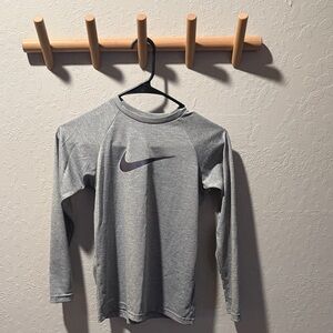 Nike Dri-fit Heather Gray Long Sleeve rash guard Youth M